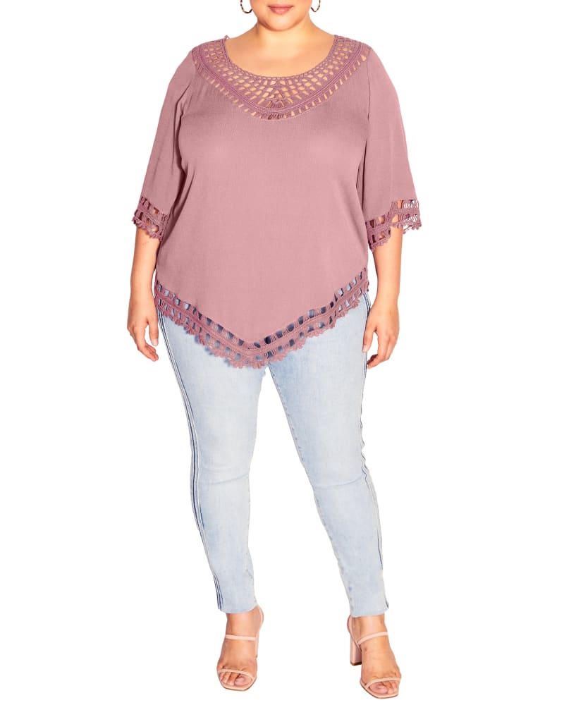 Front of a model wearing a size L Catalina Island Top in Dusky Orchid by City Chic. | dia_product_style_image_id:297875
